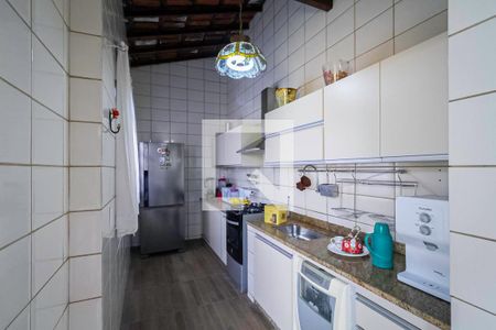 Casa à venda com 257m², 4 quartos e 4 vagasCozinha