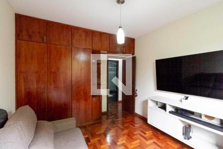 Casa à venda com 257m², 4 quartos e 4 vagasQuarto 2