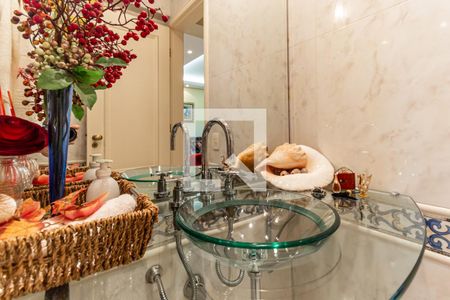 Apartamento à venda com 200m², 3 quartos e 1 vagaBanheiro Social