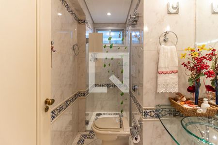 Apartamento à venda com 200m², 3 quartos e 1 vagaBanheiro Social