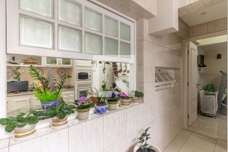 Apartamento à venda com 200m², 3 quartos e 1 vagaÁrea de Serviço