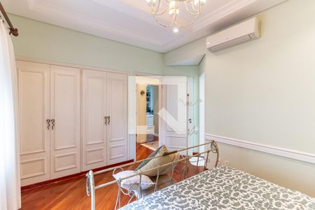 Apartamento à venda com 200m², 3 quartos e 1 vagaQuarto da Suíte