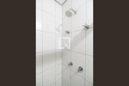 Apartamento para alugar com 70m², 2 quartos e 2 vagas Apartamento para alugar com 70m², 2 quartos e 2 vagasDetalhe do banheiro