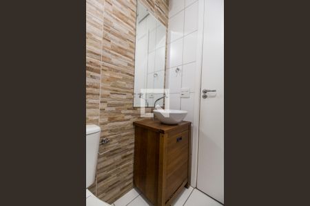 Apartamento para alugar com 70m², 2 quartos e 2 vagas Apartamento para alugar com 70m², 2 quartos e 2 vagasBanheiro 2