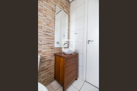 Apartamento para alugar com 70m², 2 quartos e 2 vagas Apartamento para alugar com 70m², 2 quartos e 2 vagasBanheiro da Suíte