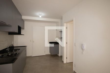 Sala e Cozinha de apartamento à venda com 1 quarto, 29m² em Parque Vitoria, São Paulo