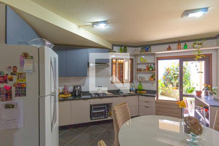 Casa à venda com 117m², 3 quartos e 2 vagas Casa à venda com 117m², 3 quartos e 2 vagasCozinha