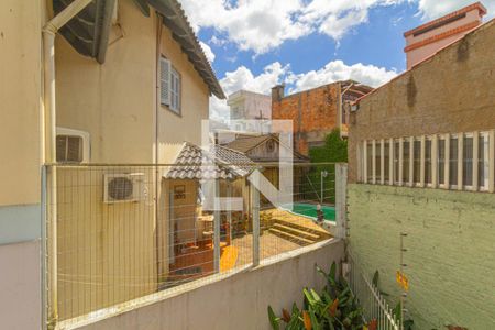 Casa à venda com 117m², 3 quartos e 2 vagas Casa à venda com 117m², 3 quartos e 2 vagasVista