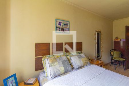 Casa à venda com 117m², 3 quartos e 2 vagas Casa à venda com 117m², 3 quartos e 2 vagasQuarto