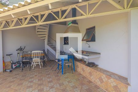 Casa à venda com 117m², 3 quartos e 2 vagas Casa à venda com 117m², 3 quartos e 2 vagasÁrea comum