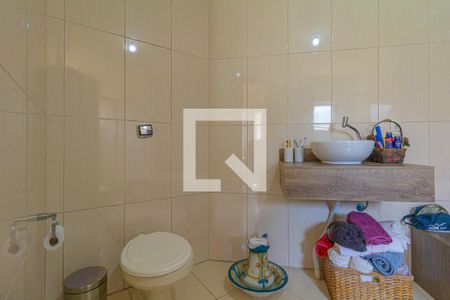 Casa à venda com 117m², 3 quartos e 2 vagas Casa à venda com 117m², 3 quartos e 2 vagasBanheiro