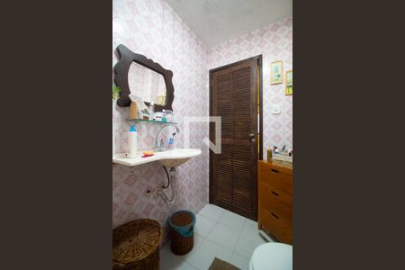 Apartamento à venda com 80m², 2 quartos e sem vaga Apartamento à venda com 80m², 2 quartos e sem vagaBanheiro social