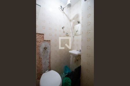 Apartamento à venda com 80m², 2 quartos e sem vaga Apartamento à venda com 80m², 2 quartos e sem vagaCozinha - Banheiro de serviço