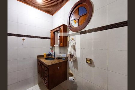 Casa à venda com 400m², 4 quartos e 5 vagasBanheiro da Suíte 3