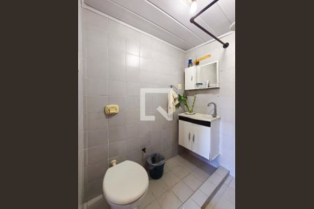 Casa à venda com 400m², 4 quartos e 5 vagasBanheiro da Suíte 4