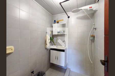 Casa à venda com 400m², 4 quartos e 5 vagasBanheiro da Suíte 4