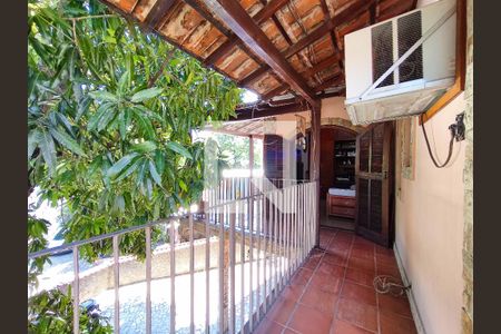 Casa à venda com 400m², 4 quartos e 5 vagasÁrea Externa