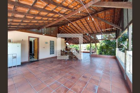 Casa à venda com 400m², 4 quartos e 5 vagasTerraço