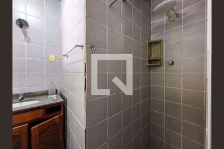 Casa à venda com 400m², 4 quartos e 5 vagasBanheiro da Suíte 1