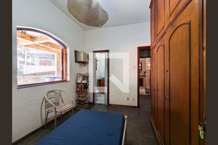 Casa à venda com 400m², 4 quartos e 5 vagasSuíte 1