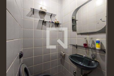 Casa à venda com 400m², 4 quartos e 5 vagasBanheiro 