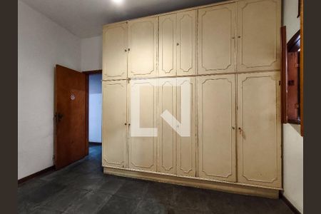 Casa à venda com 400m², 4 quartos e 5 vagasSuíte 2