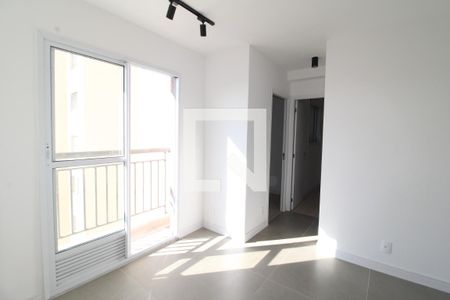 Apartamento à venda com 38m², 2 quartos e sem vagaSala / Cozinha