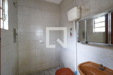 Casa à venda com 220m², 2 quartos e 4 vagasBanheiro