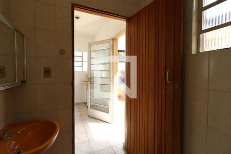 Casa à venda com 220m², 2 quartos e 4 vagasBanheiro