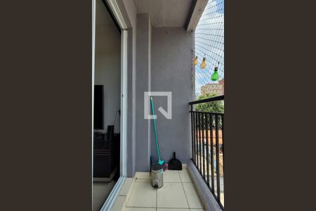 Sacada de apartamento à venda com 2 quartos, 56m² em Vila Homero Thon, Santo André