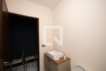 Casa à venda com 120m², 2 quartos e 3 vagasBanheiro de Serviço