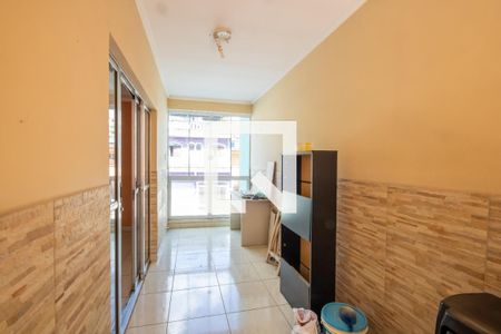 Casa à venda com 107m², 3 quartos e 2 vagas Casa à venda com 107m², 3 quartos e 2 vagasVaranda