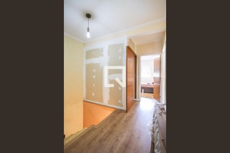 Casa à venda com 107m², 3 quartos e 2 vagas Casa à venda com 107m², 3 quartos e 2 vagasHall dos Quartos