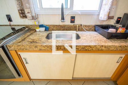 Casa à venda com 107m², 3 quartos e 2 vagas Casa à venda com 107m², 3 quartos e 2 vagasCozinha