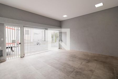 Casa para alugar com 120m², 2 quartos e 2 vagas Casa para alugar com 120m², 2 quartos e 2 vagasGaragem