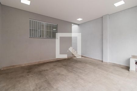 Casa para alugar com 120m², 2 quartos e 2 vagas Casa para alugar com 120m², 2 quartos e 2 vagasGaragem