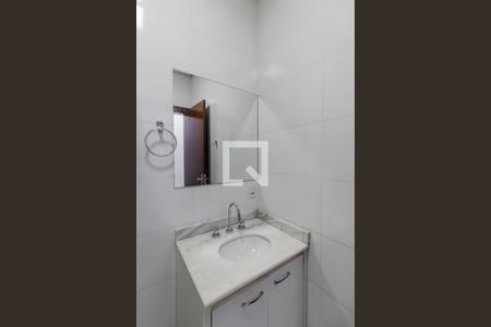 Casa para alugar com 120m², 2 quartos e 2 vagas Casa para alugar com 120m², 2 quartos e 2 vagasBanheiro