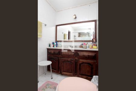 Apartamento à venda com 150m², 4 quartos e 3 vagasBanheiro Quarto 1 Suíte