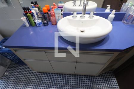 Casa à venda com 192m², 2 quartos e 2 vagasBanheiro