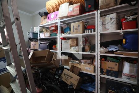 Casa à venda com 192m², 2 quartos e 2 vagasdeposito