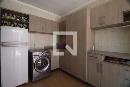 Casa à venda com 192m², 2 quartos e 2 vagasLavanderia