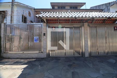 Casa à venda com 192m², 2 quartos e 2 vagasFachada