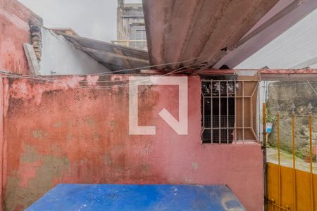 Vista Quarto de casa para alugar com 1 quarto, 100m² em Jardim Eliane, São Paulo