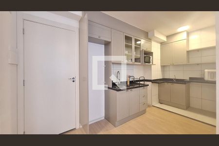 Apartamento à venda com 36m², 2 quartos e sem vaga Apartamento à venda com 36m², 2 quartos e sem vagaCozinha e Área de Serviço