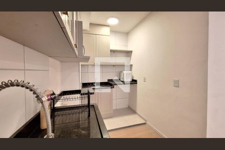 Apartamento à venda com 36m², 2 quartos e sem vaga Apartamento à venda com 36m², 2 quartos e sem vagaCozinha e Área de Serviço