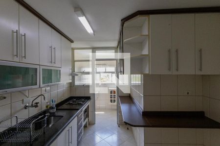 Apartamento para alugar com 74m², 3 quartos e 1 vagaCozinha 