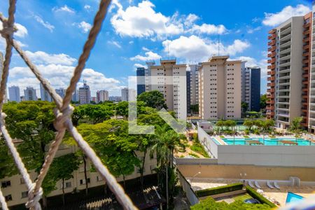 Varanda Vista de apartamento para alugar com 3 quartos, 74m² em Vila Sofia, São Paulo