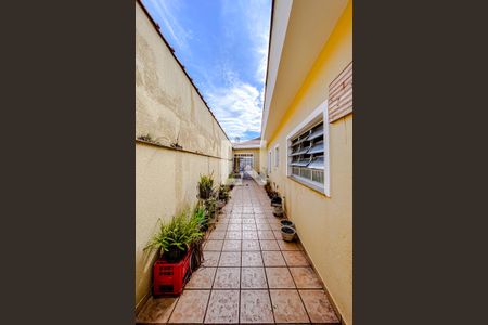 Casa à venda com 230m², 3 quartos e 2 vagasÁrea externa