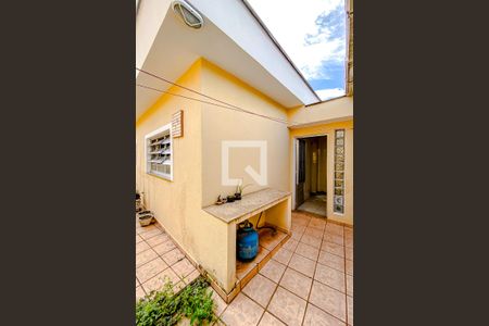 Casa à venda com 230m², 3 quartos e 2 vagasÁrea externa