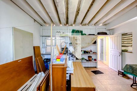 Casa à venda com 230m², 3 quartos e 2 vagasQuarto de Serviço